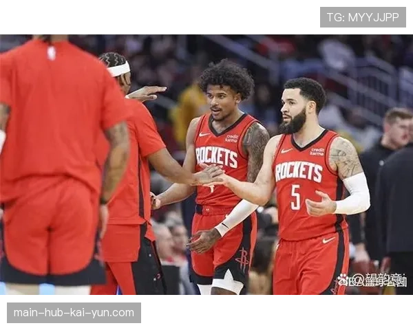 火箭年轻阵容稳居西部前六 乌度卡调教防守成效显著